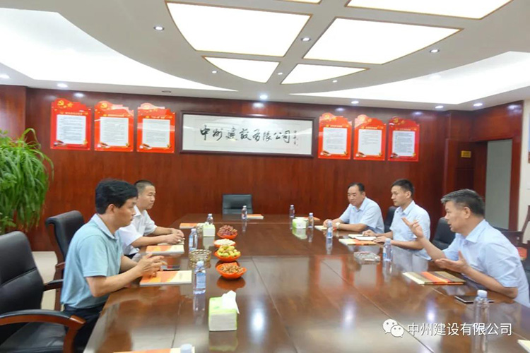 長垣市委常委、常務副市長劉文君到中州建設有限公司調研指導工作